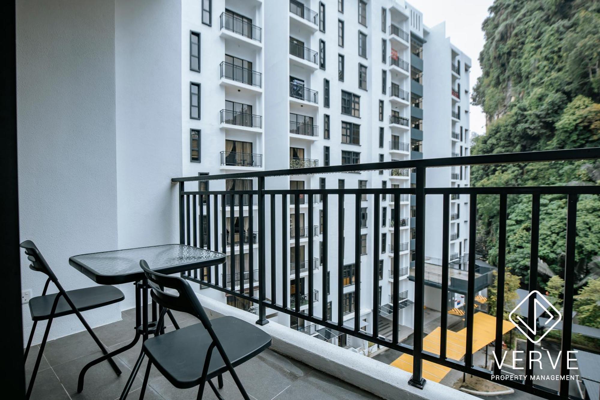 Cove Premium By Verve